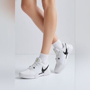 Nike Zoom GP Challenge 1 Women's Hard Court Tennis Shoes